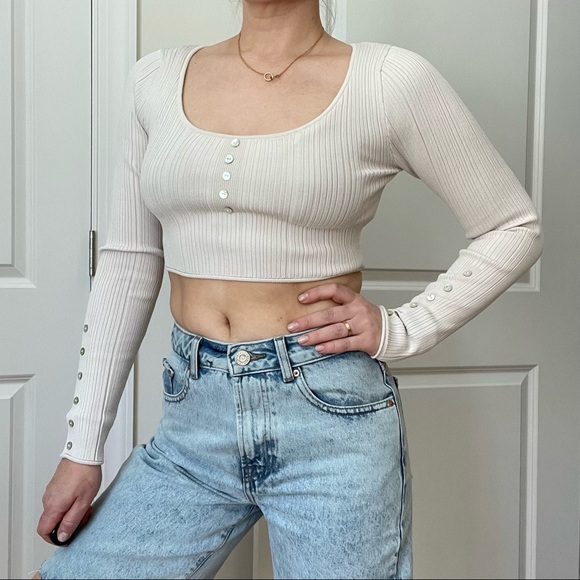 ZARA Cropped Knit Top - Picture 3 of 12